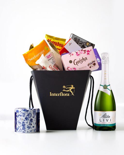 Sweet Selection in a Gift Bag alcohol free Gourmet Interflora Lithuania. Flower Delivery