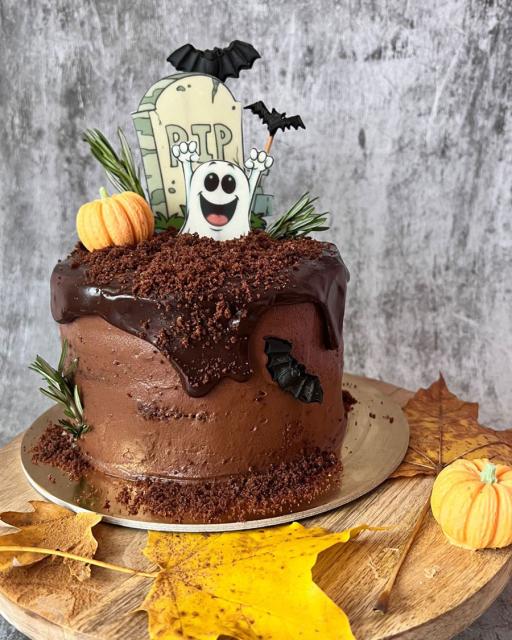 Halloween cake